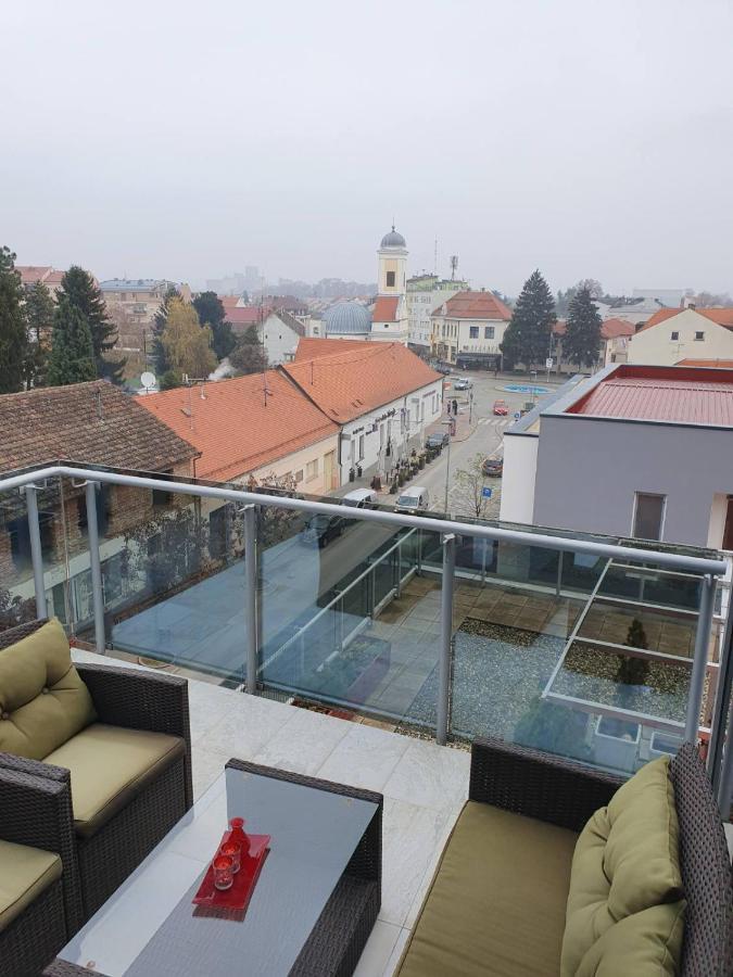 شقة Penthouse Heart Of Slavonia **** Ðakovo المظهر الخارجي الصورة